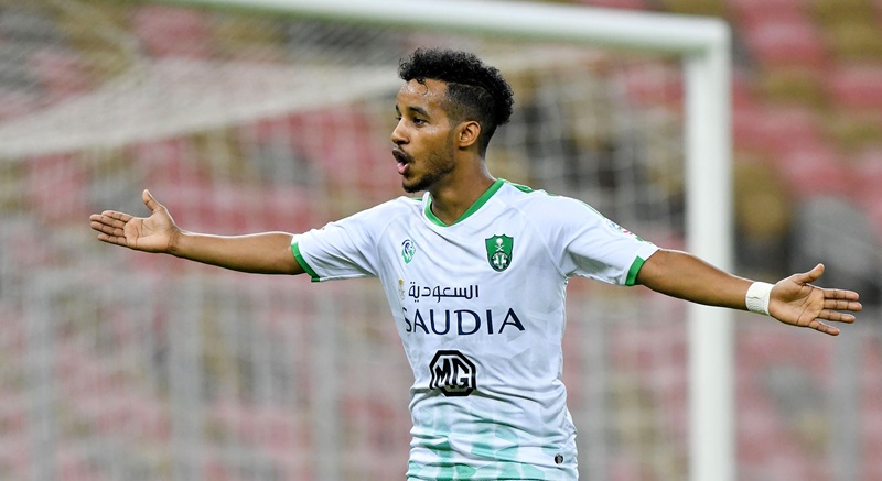 Abdulrahman Ghareeb trong màu áo của câu lạc bộ Al-Ahli