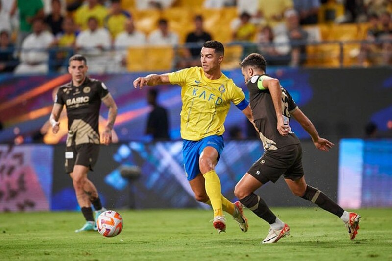 Câu lạc bộ bóng đá Al-Nassr thi đấu trên sân nhà