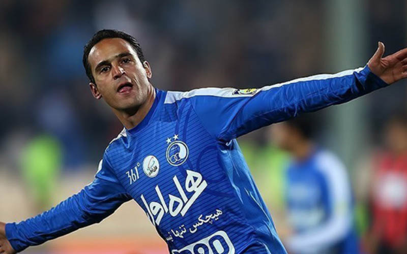 Arash Borhani - Cầu thủ tiêu biểu của CLB