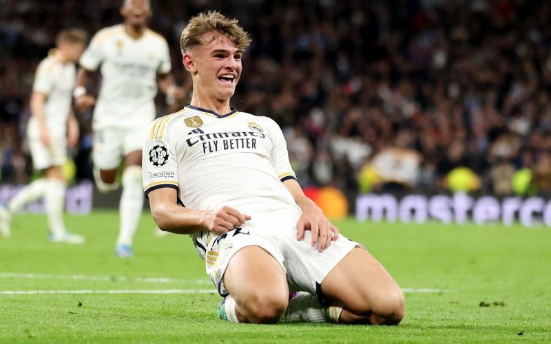 Chàng tiền vệ ghi bàn đầu tiên cho Real Madrid tại Champions League