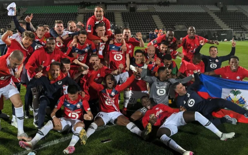 Hình ảnh đội bóng dành vô địch cúp Ligue 1 năm 2021