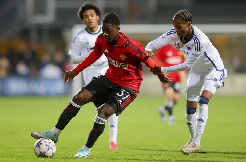 Khoảnh khắc tỏa sáng của Kobbie Mainoo