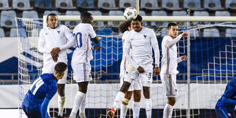 Nam cầu thủ tại đổi tuyển quốc gia Pháp