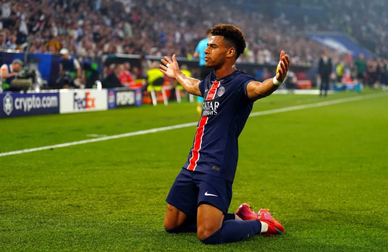 Désiré Doué nhanh chóng thể hiện đẳng cấp ngôi sao sau khi gia nhập PSG